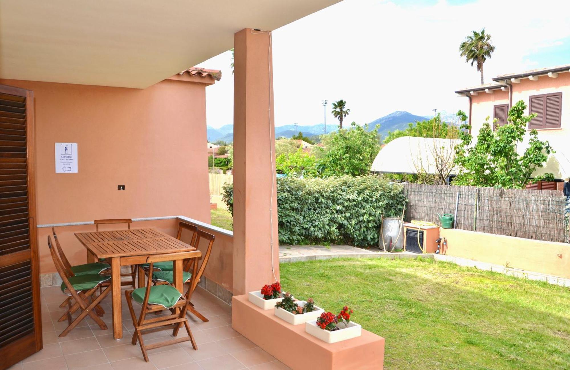 Iss Travel, Gli Asfodeli - Large Apartments With Private Terrace San Teodoro  Extérieur photo